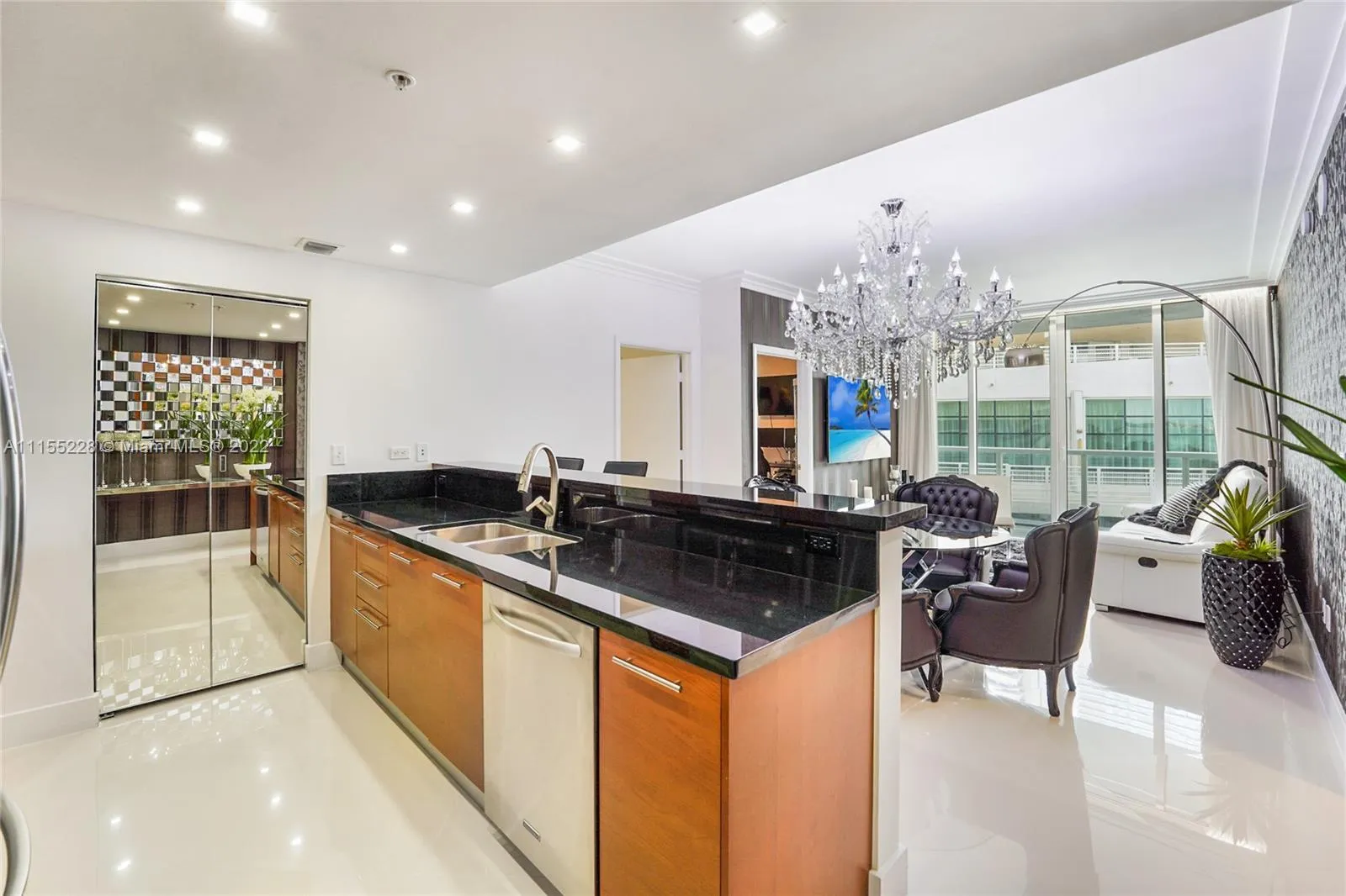 2 bedroom 2 bath for sale at 253 NE 2nd St # 1001, Miami FL 33132