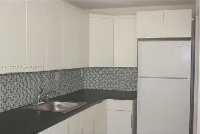 10000 NW 80th Ct # 2247, Hialeah Gardens FL 33016