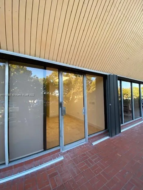 50 W Mashta Dr, Key Biscayne FL 33149