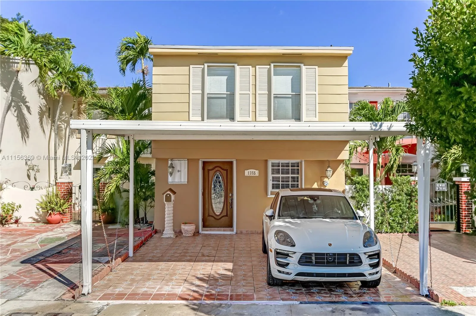 2 bedroom 1 bath for sale at 1355 W 71st St, Hialeah FL 33014