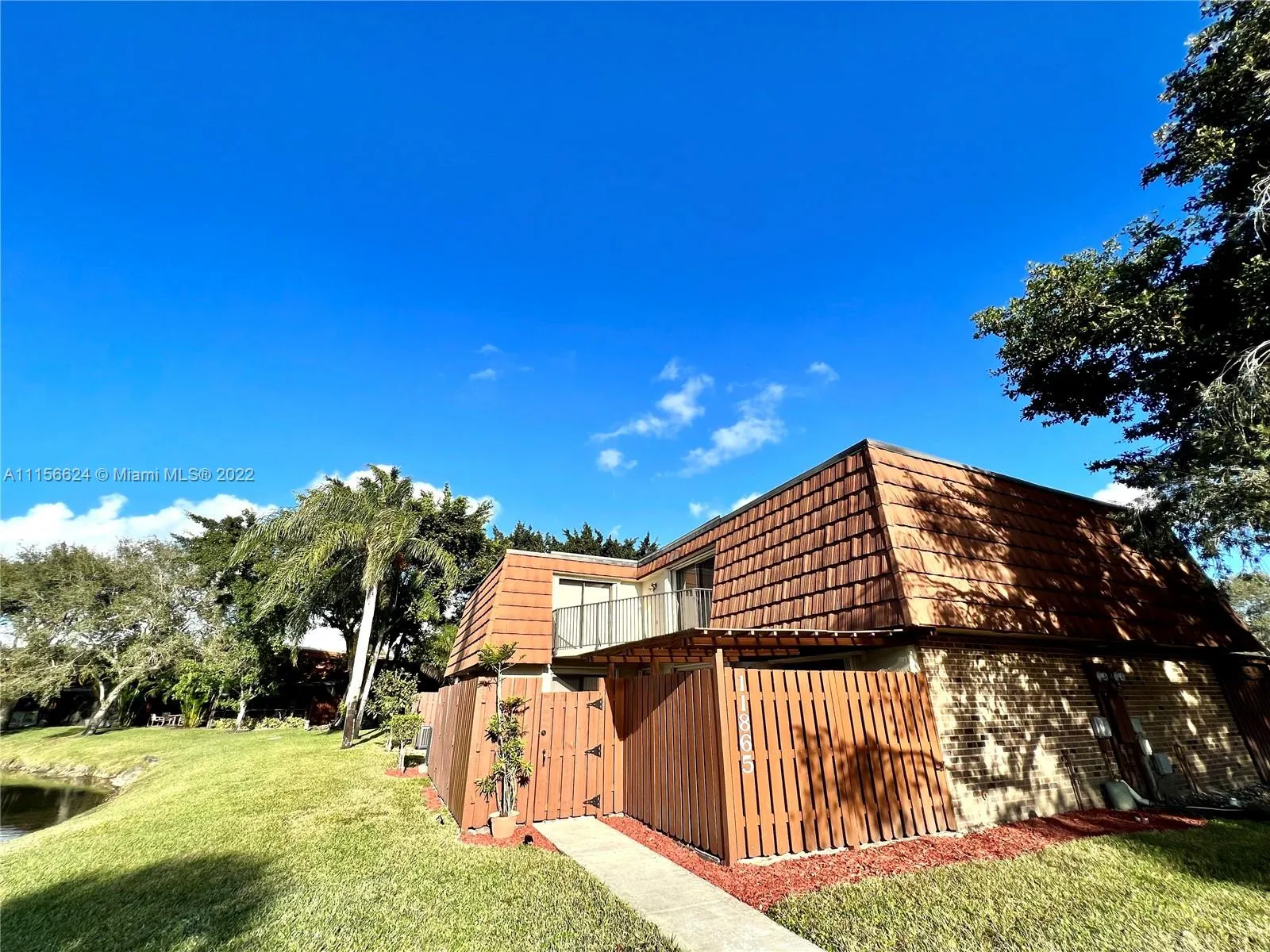 3 bedroom 2 bath for sale at 11865 SW 13th Ct, Davie FL 33325