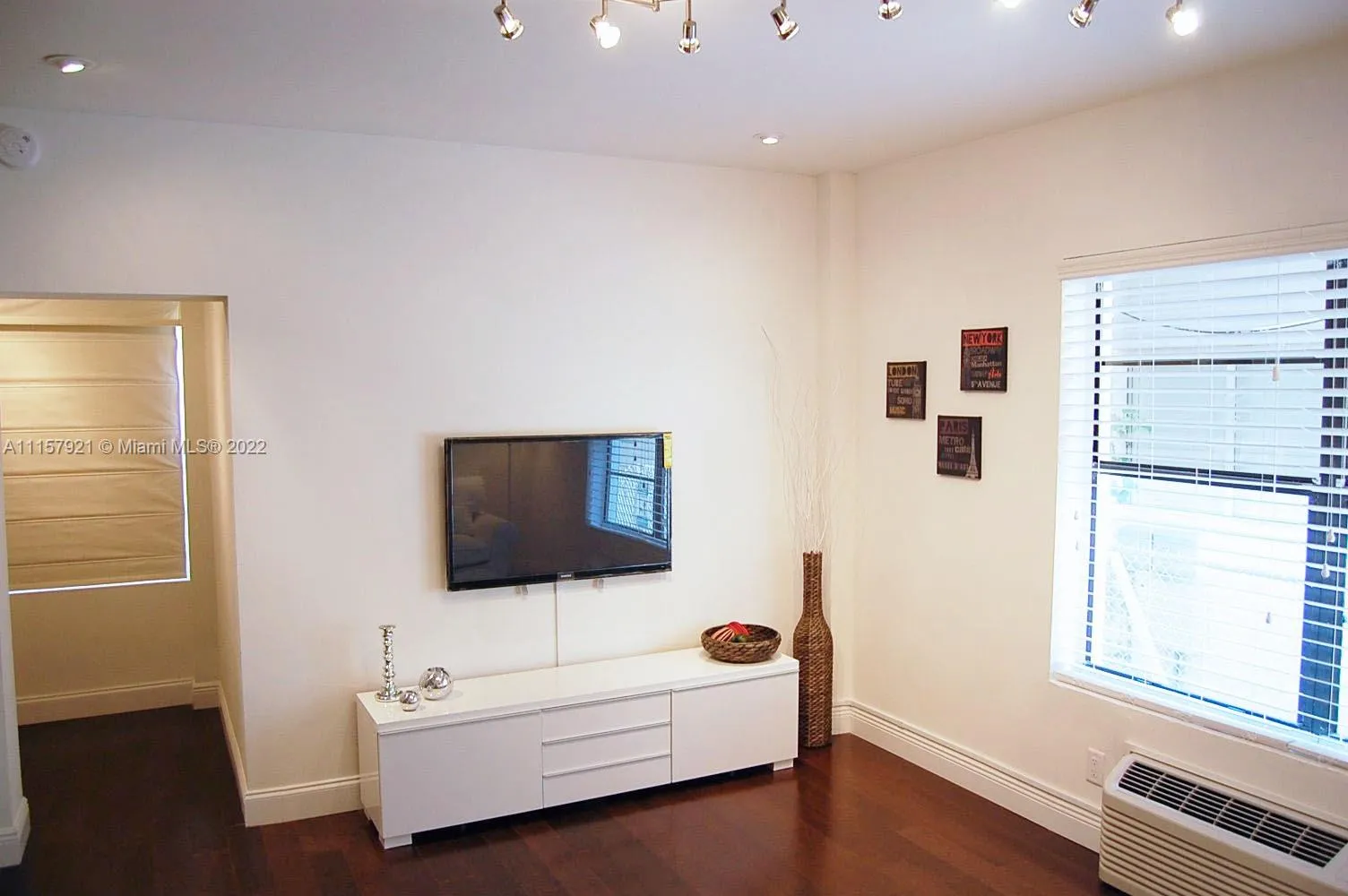 934 Michigan Ave # 105, Miami Beach FL 33139