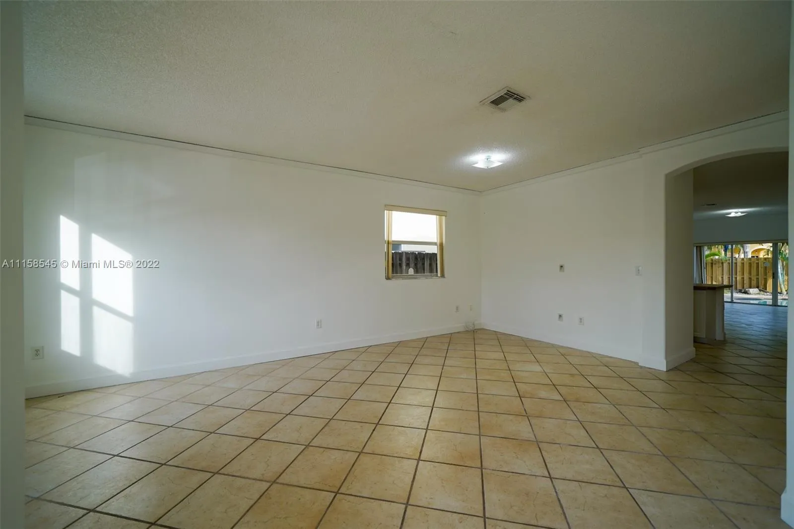 16511 SW 75th Ter, Miami FL 33193