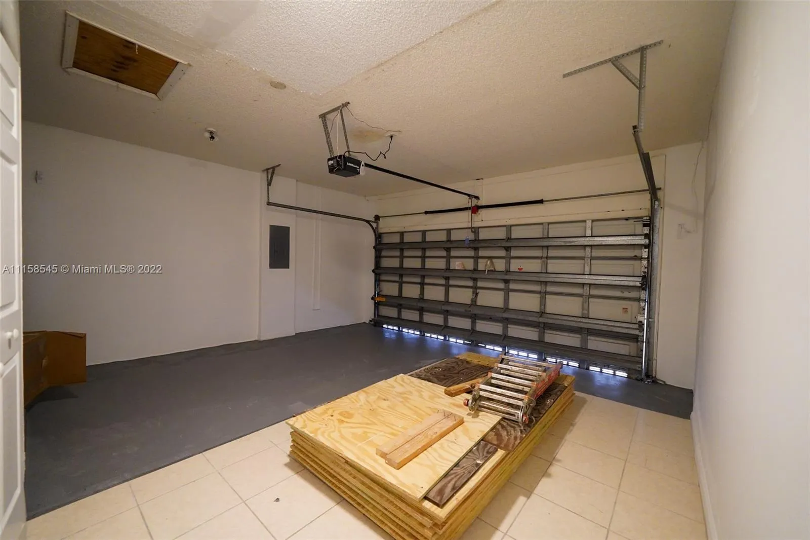 16511 SW 75th Ter, Miami FL 33193