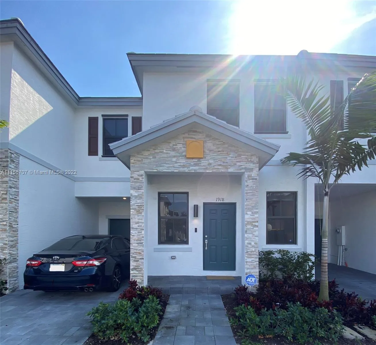 3 bedroom 2 bath for sale at 1918 SW 5th Blvd, Fort Lauderdale FL 33312