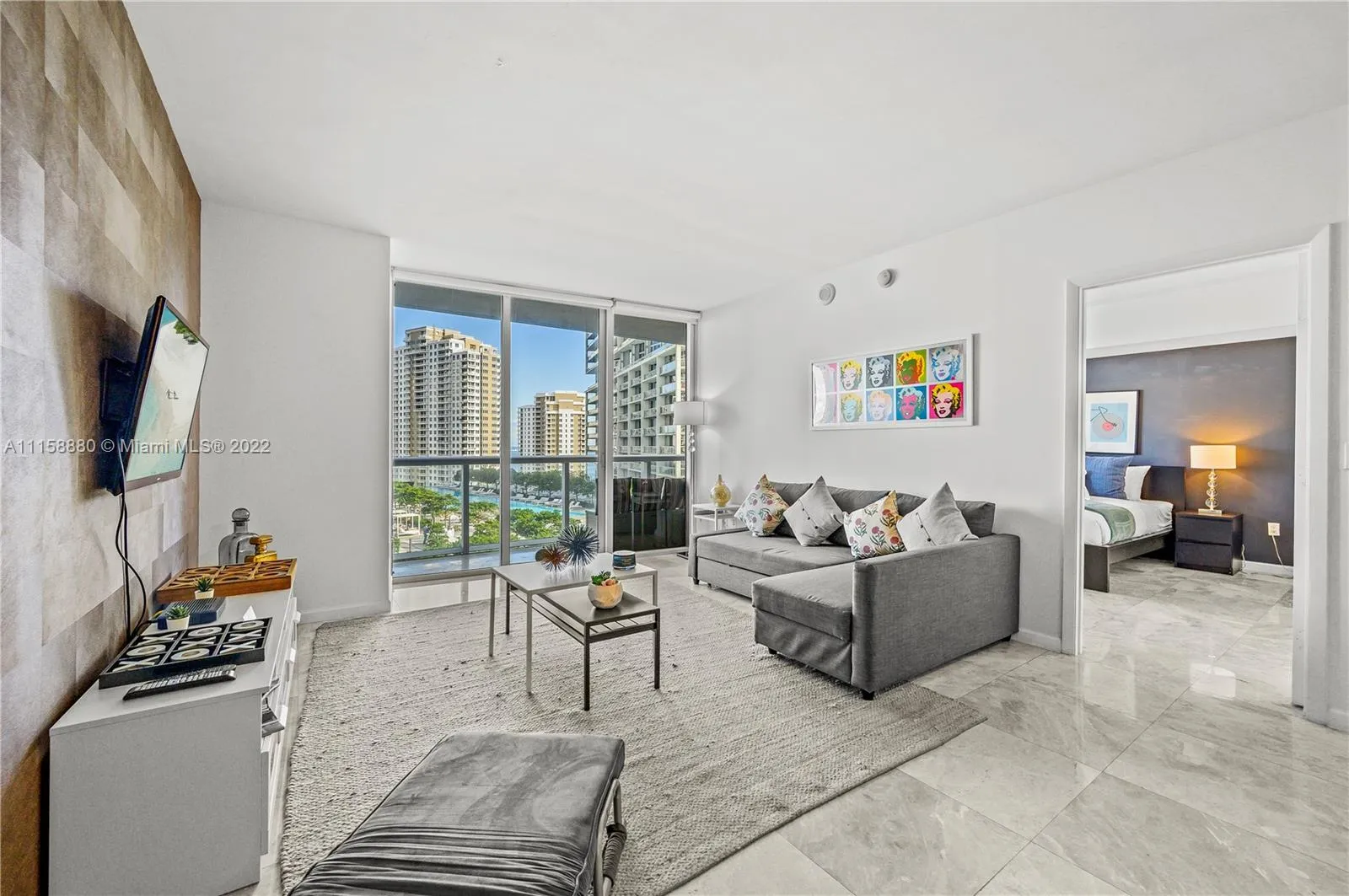 1 bedroom 1 bath for sale at 485 Brickell Ave # 1701, Miami FL 33131