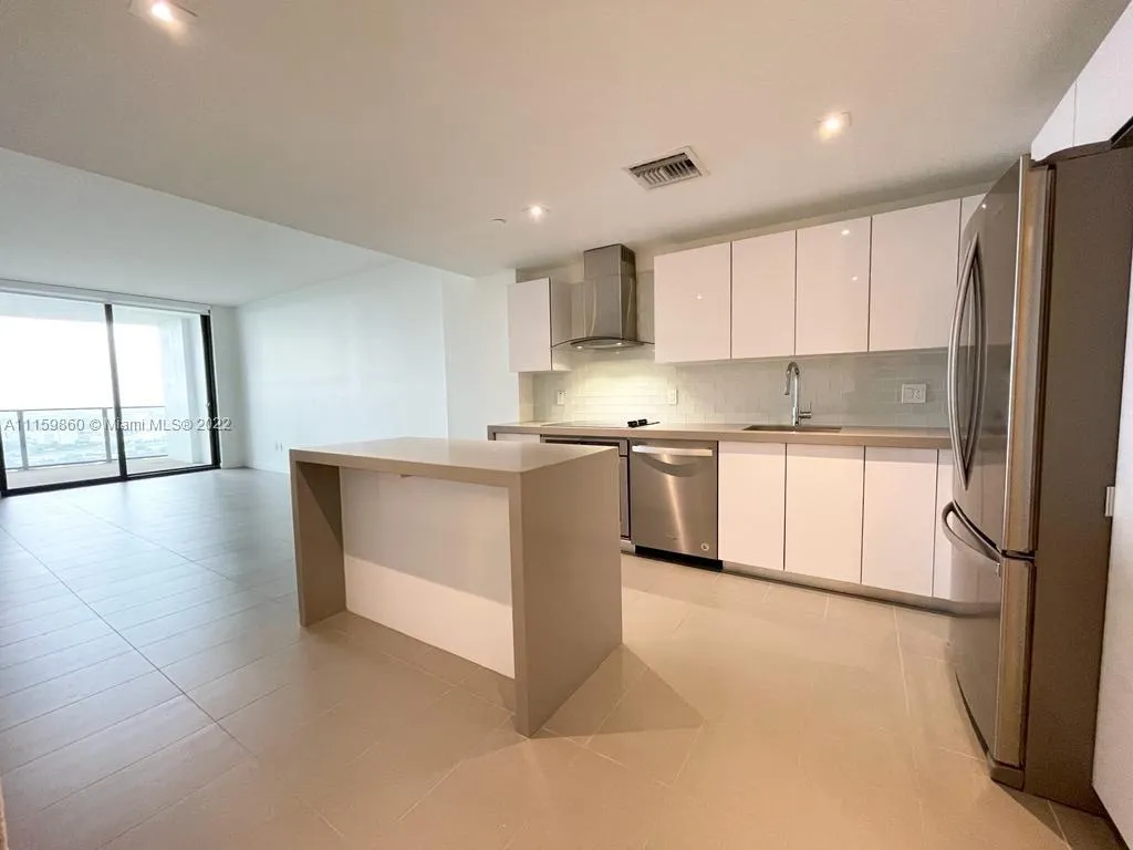 1600 NE 1st Ave # 3311, Miami FL 33132