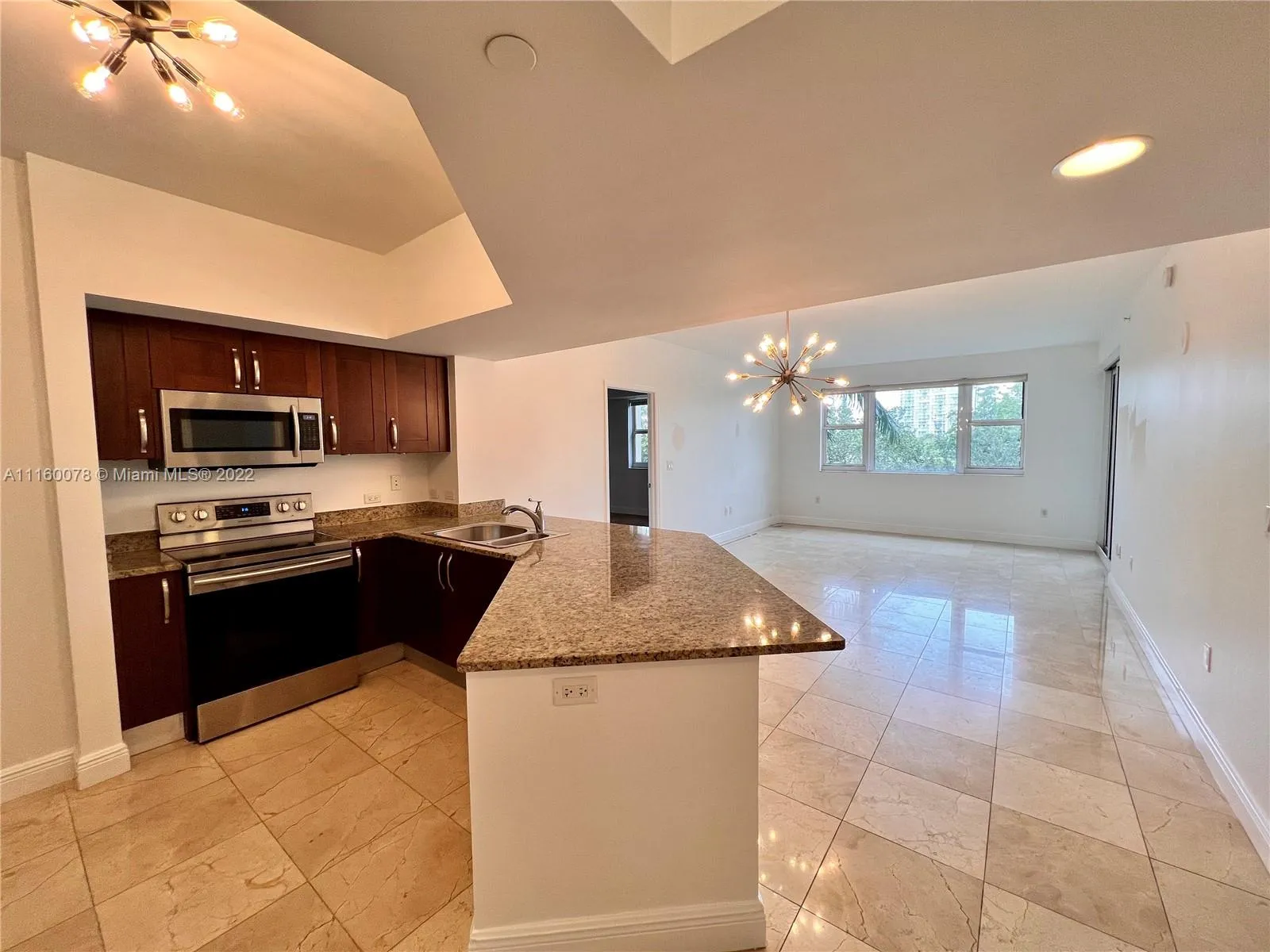 20000 E Country Club Dr # 314, Aventura FL 33180