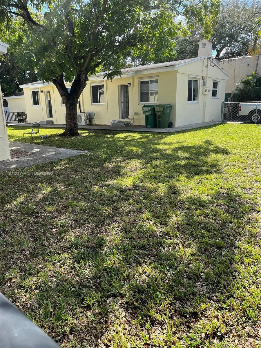7637 NW 3rd Ave, Miami FL 33150