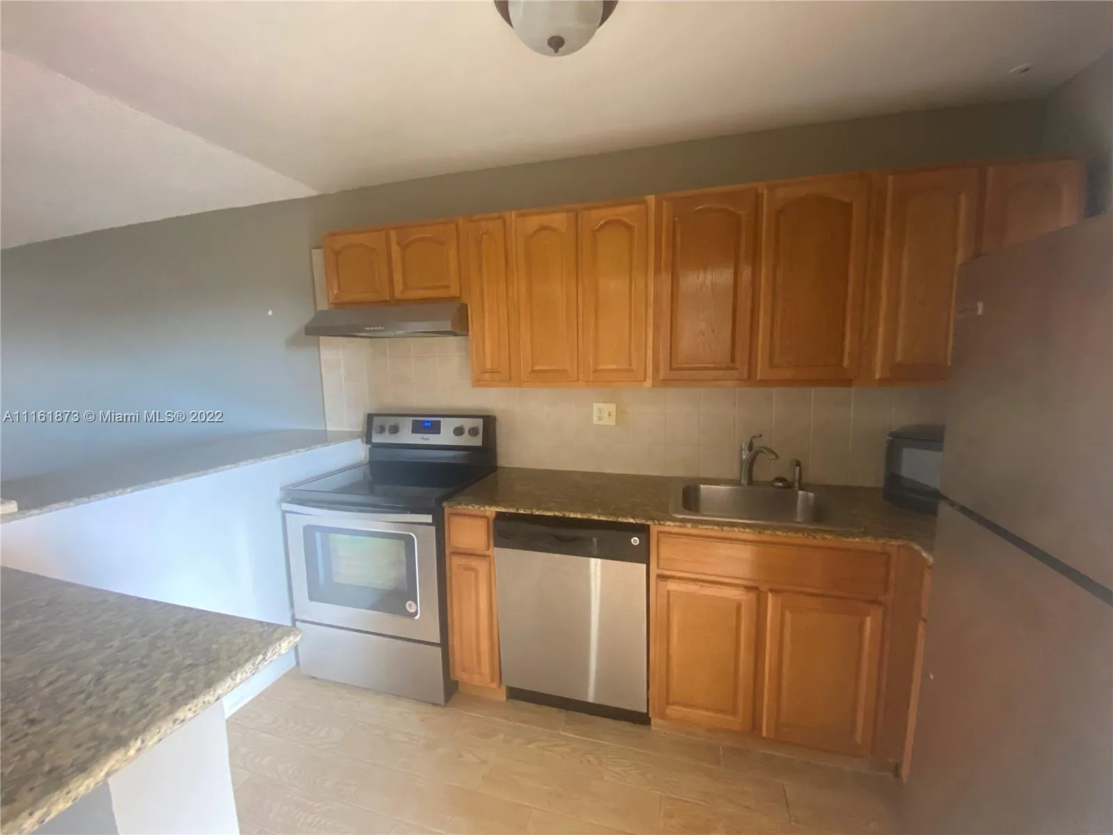 4111 Stirling Rd # 504, Dania Beach FL 33314