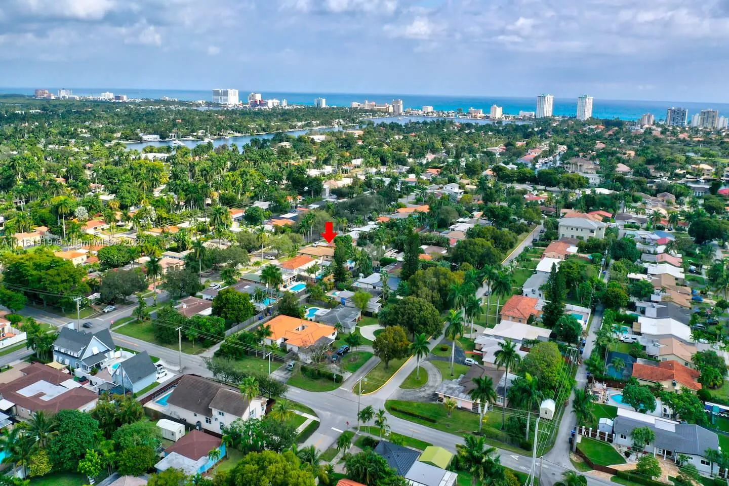 1318 Washington St, Hollywood FL 33019