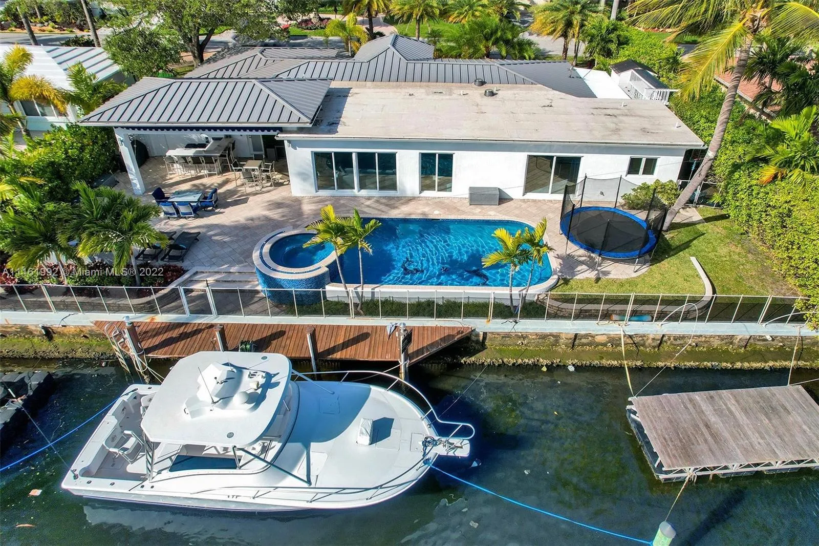 2816 NE 24th Pl, Fort Lauderdale FL 33305