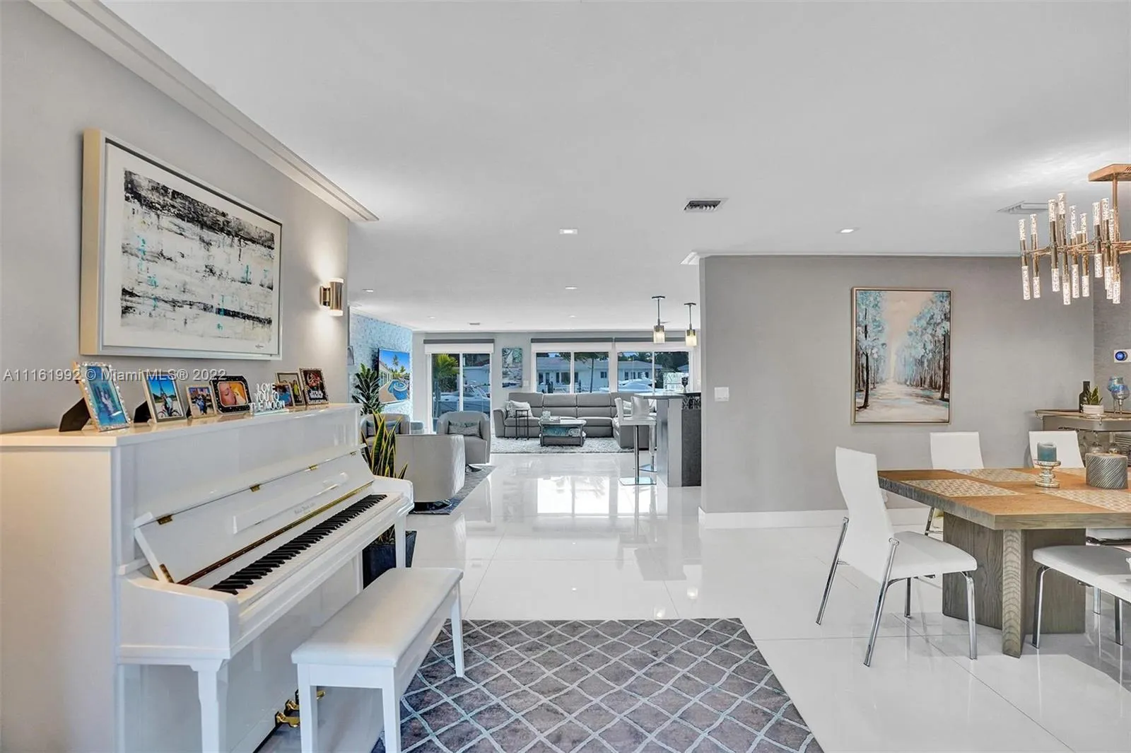 2816 NE 24th Pl, Fort Lauderdale FL 33305
