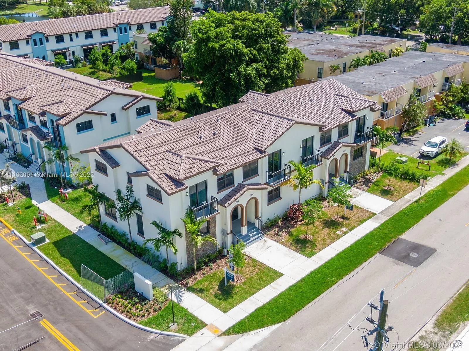 3 bedroom 2 bath for sale at 6159 SW 36th Ct, Miramar FL 33023