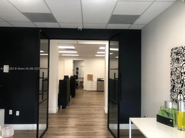 6990 NW 25th St, Miami FL 33122