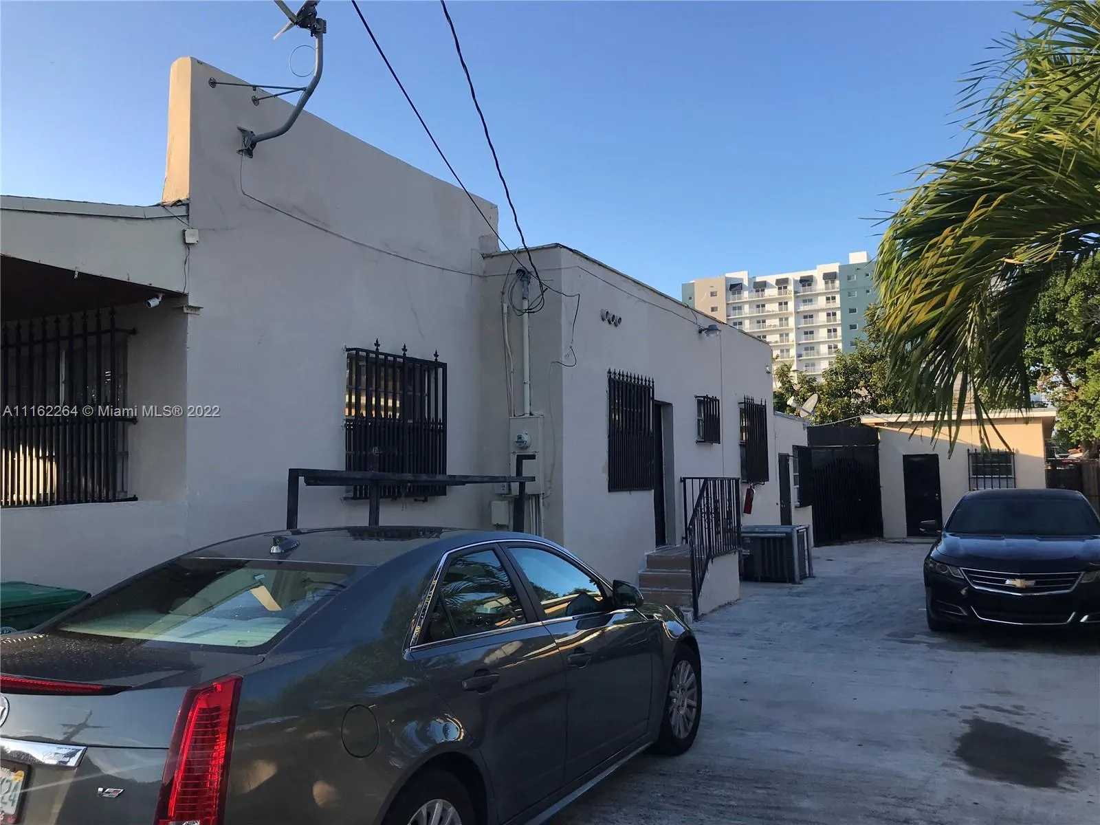 1765 NW 5th St, Miami FL 33125