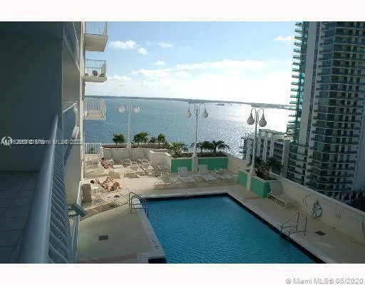 3 bedroom 2 bath for sale at 1200 Brickell Bay Dr # 2424, Miami FL 33131