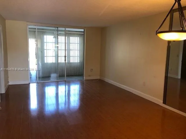 8515 Sunrise Lakes Blvd # 111, Sunrise FL 33322