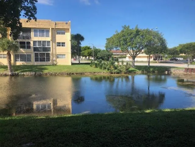 8515 Sunrise Lakes Blvd # 111, Sunrise FL 33322