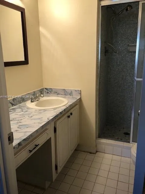 8515 Sunrise Lakes Blvd # 111, Sunrise FL 33322