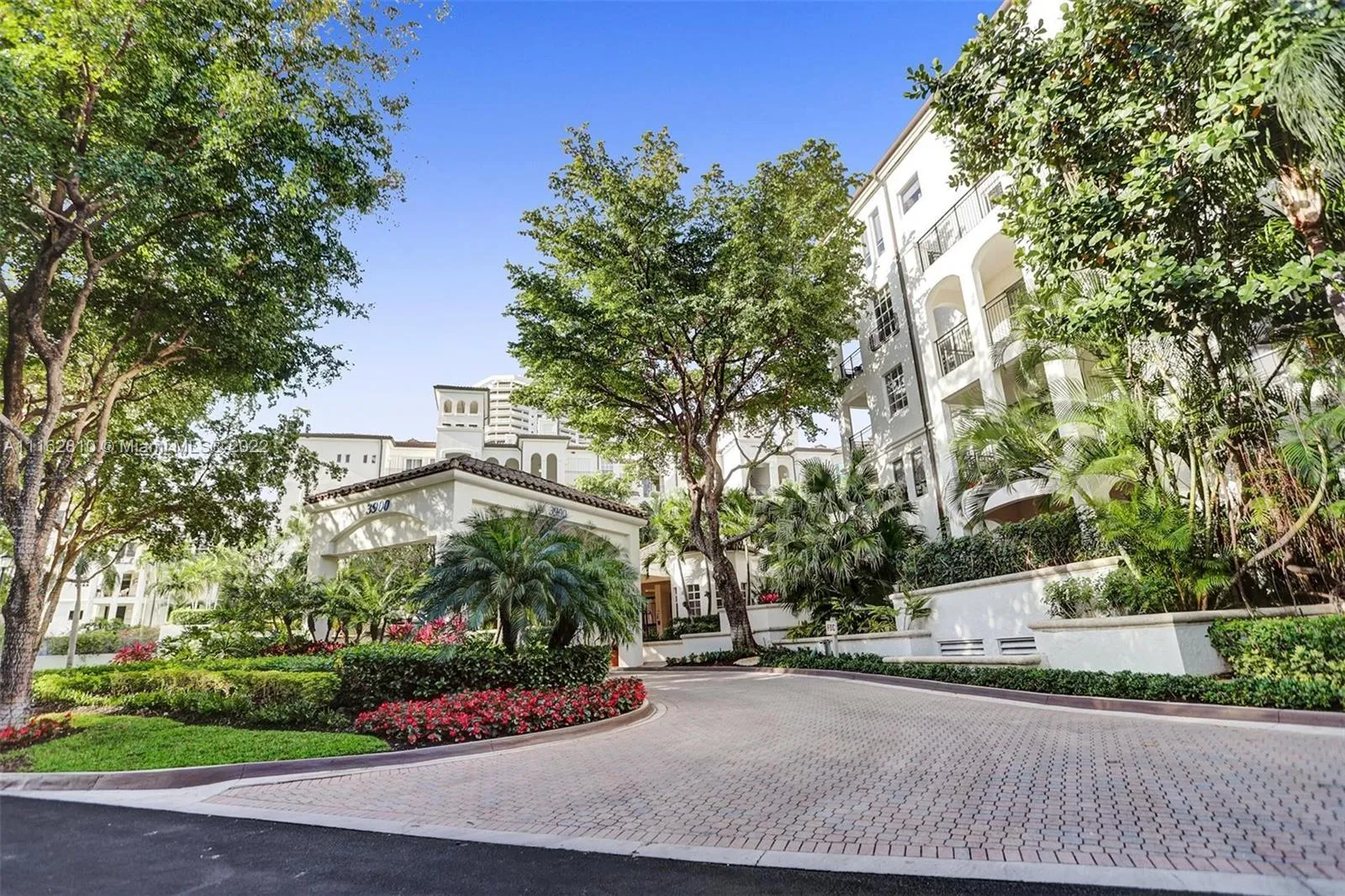 3900 Island Blvd # B402, Aventura FL 33160