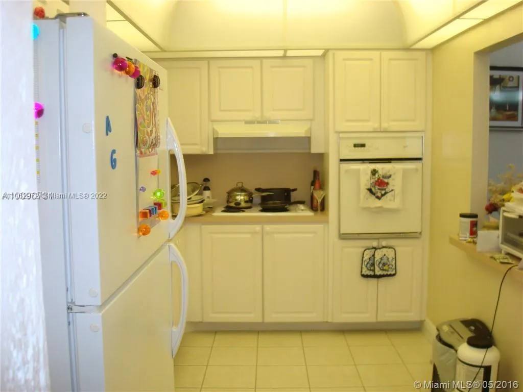 19390 Collins Ave # 1112, Sunny Isles Beach FL 33160