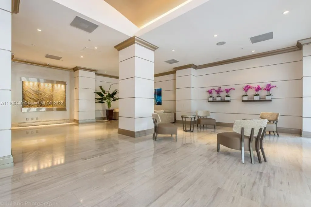 19390 Collins Ave # 7, Sunny Isles Beach FL 33160