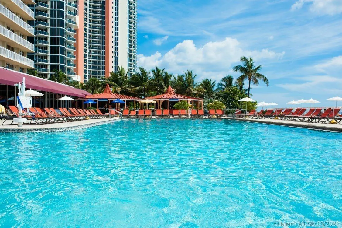 19201 Collins Ave # 428, Sunny Isles Beach FL 33160