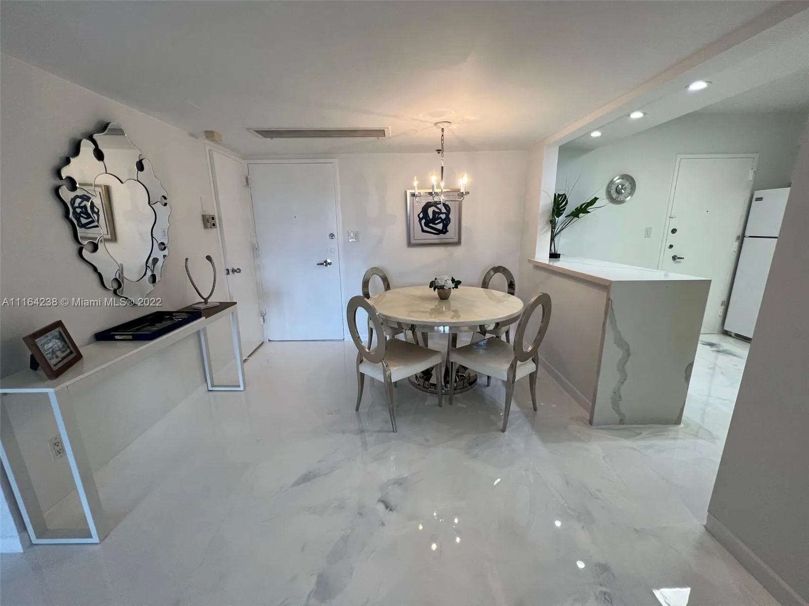 5161 Collins Ave # 410, Miami Beach FL 33140
