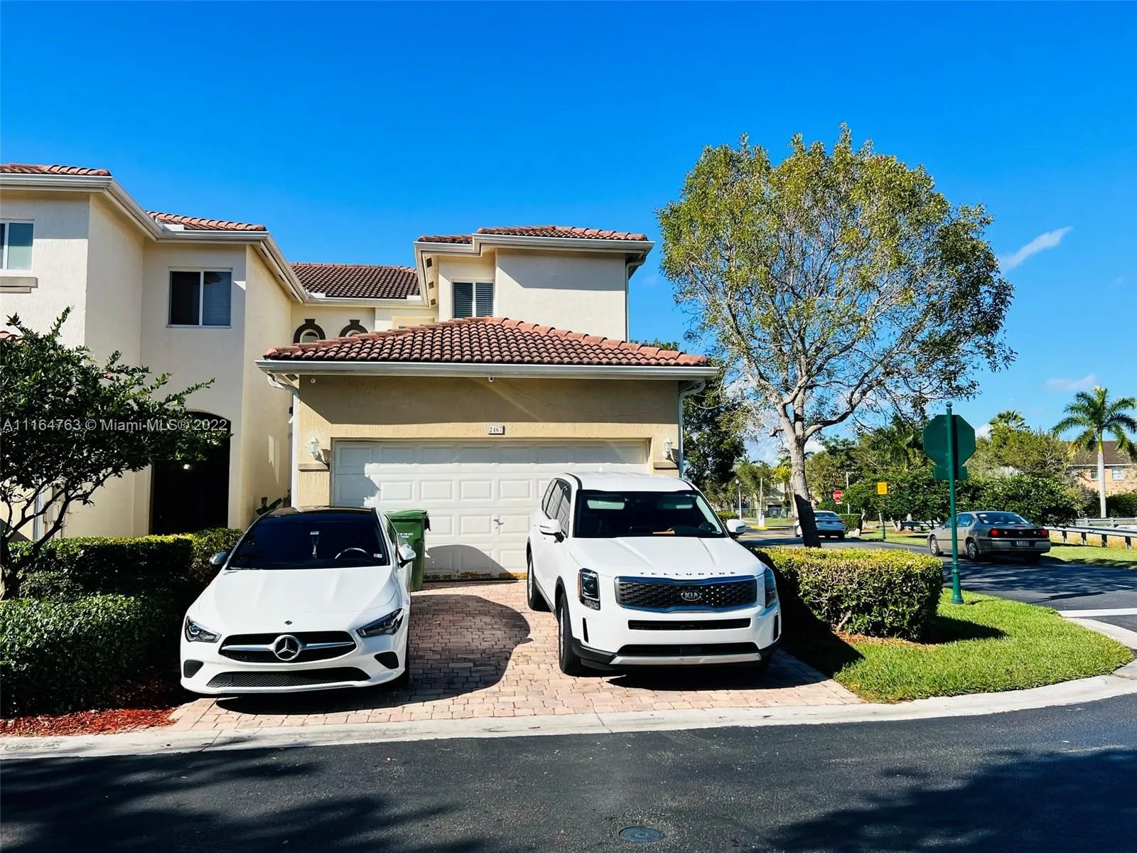 3 bedroom 2 bath for sale at 2467 SE 19th St, Homestead FL 33035