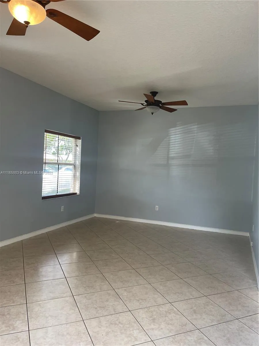 2321 Mariner Ct, Fort Lauderdale FL 33312
