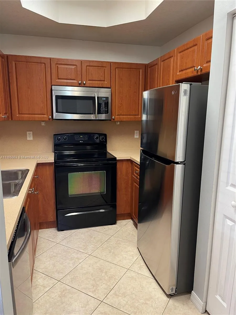 2321 Mariner Ct, Fort Lauderdale FL 33312