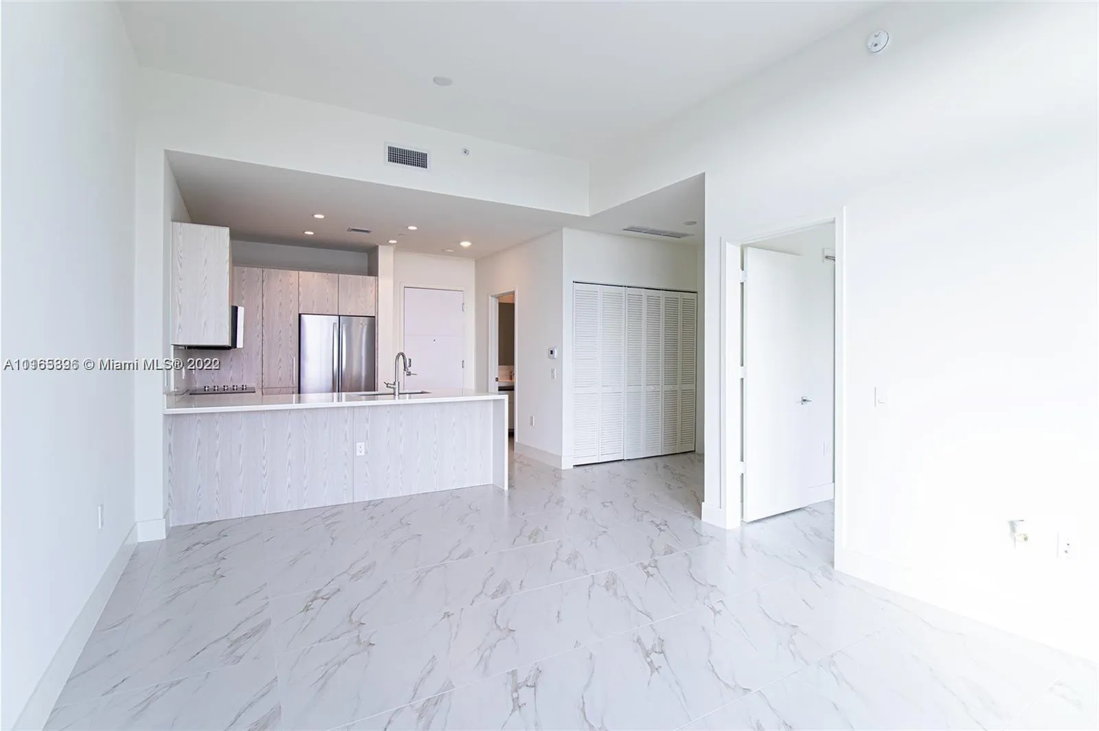 2000 Metropica Way # 2605, Sunrise FL 33323