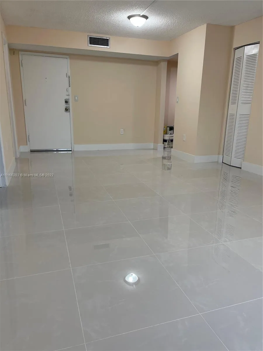 4801 NW 7th St # 16, Miami FL 33126