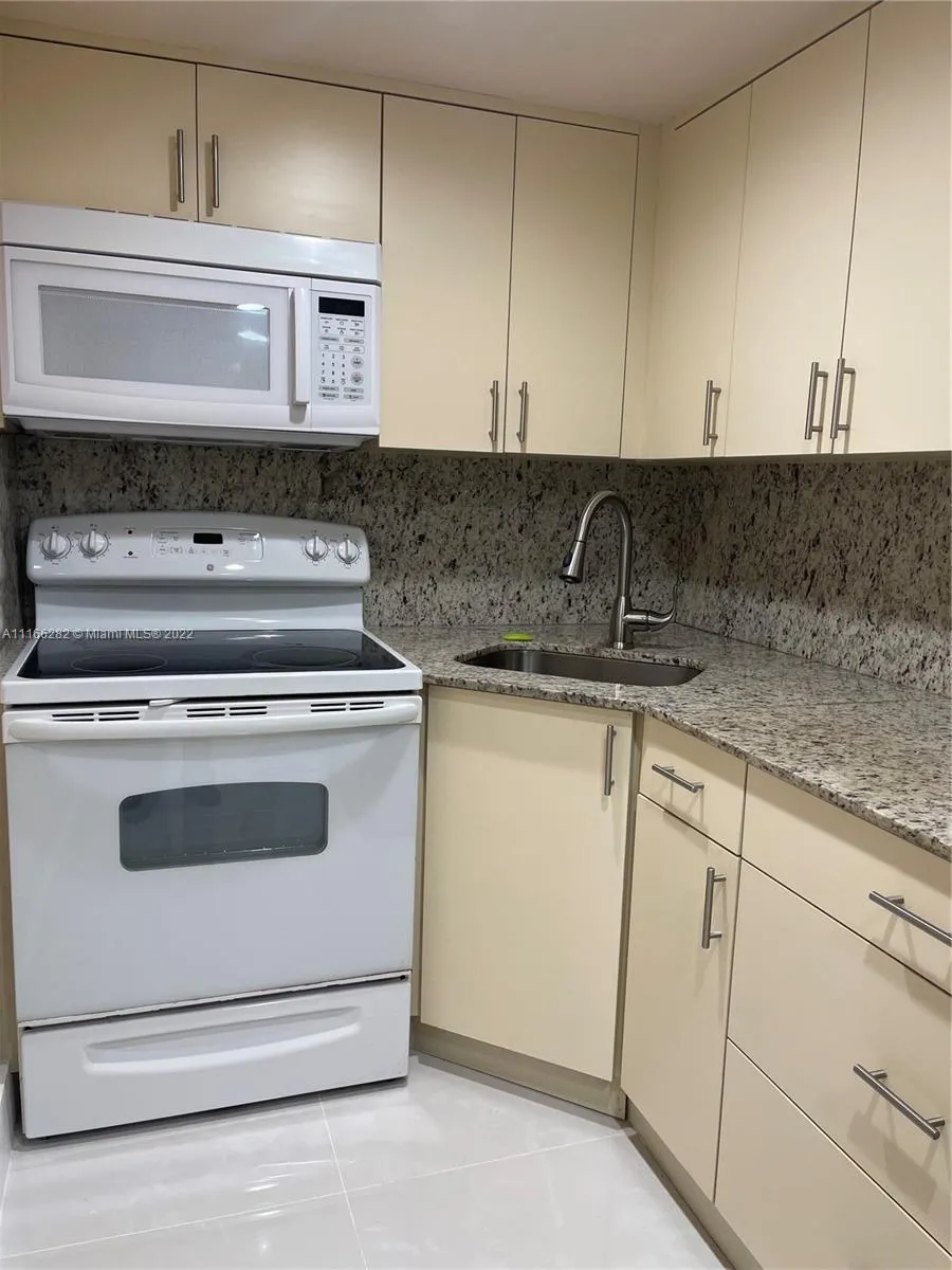 4801 NW 7th St # 16, Miami FL 33126