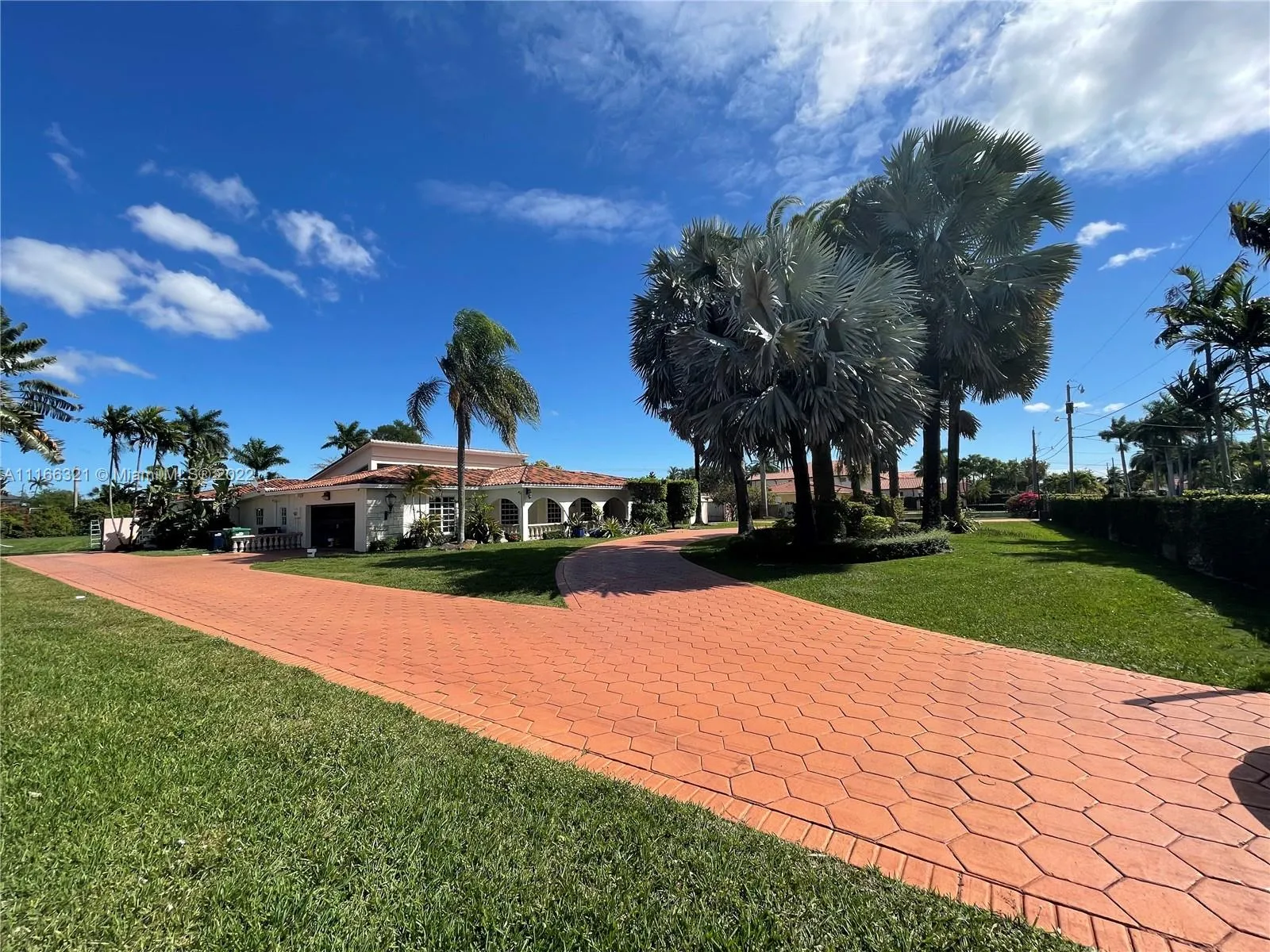 2605 SW 115th Ave, Miami FL 33165