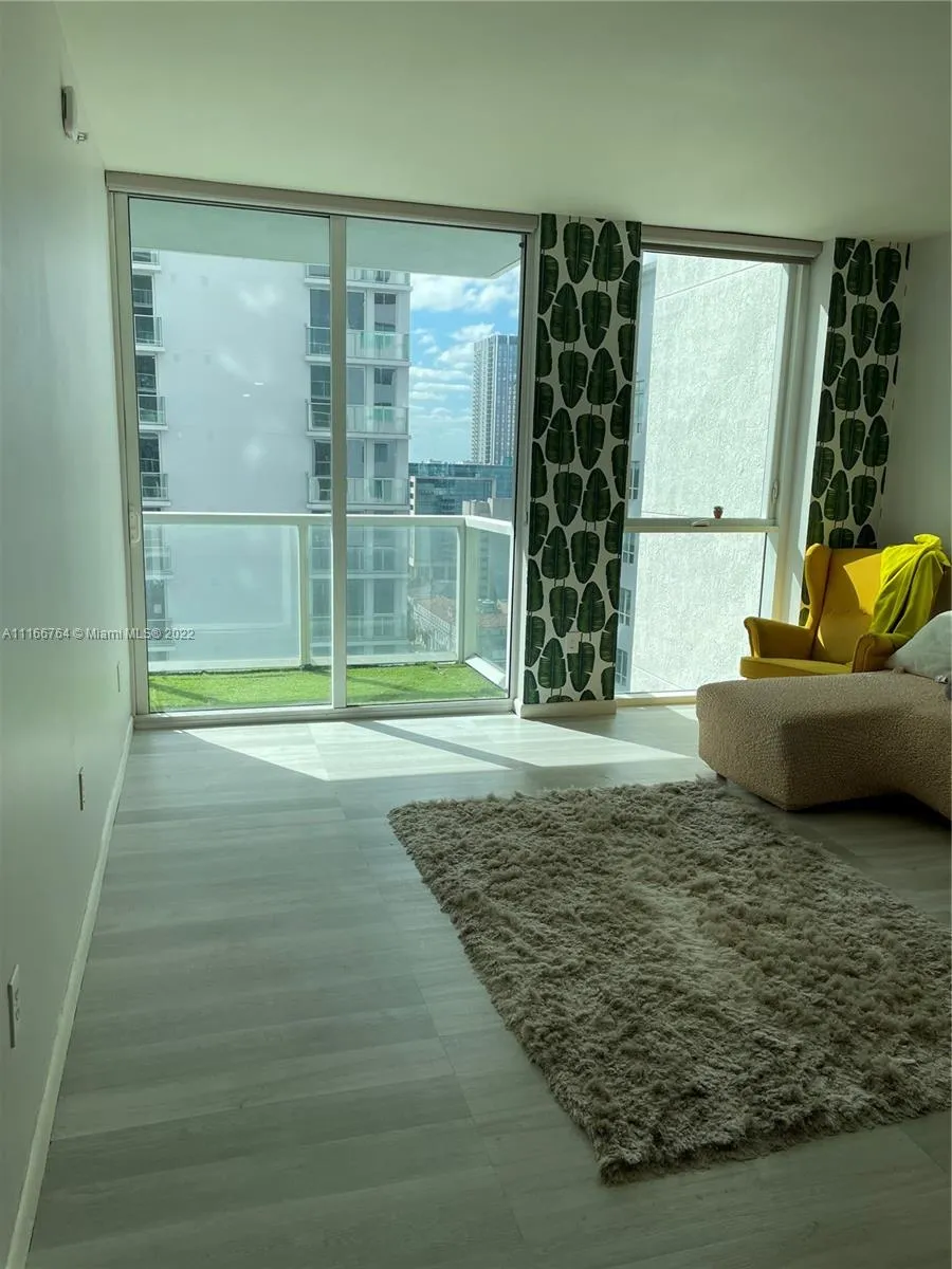 253 NE 2nd St # 2304, Miami FL 33132