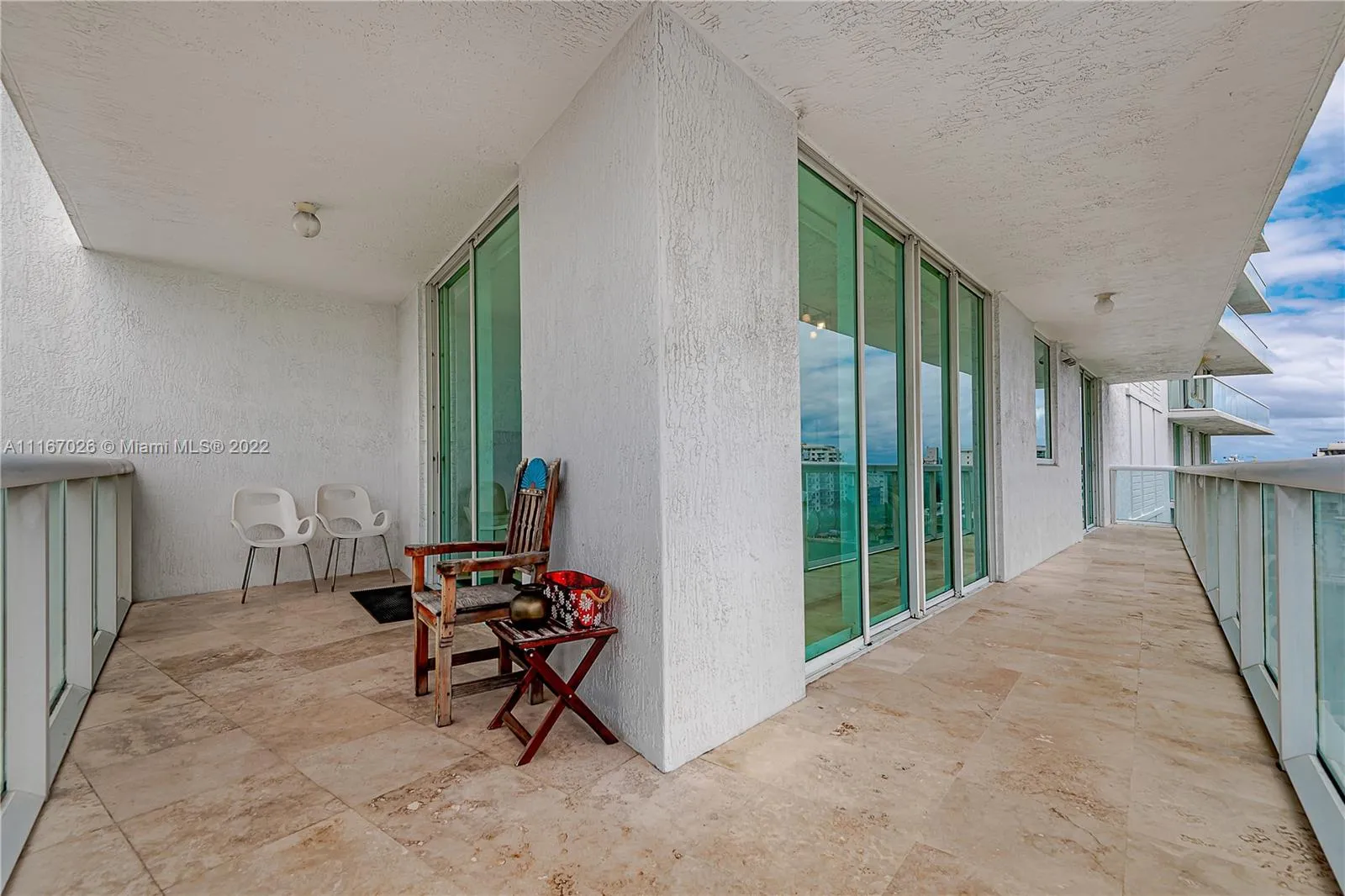 10 Venetian Way, Miami Beach FL 33139