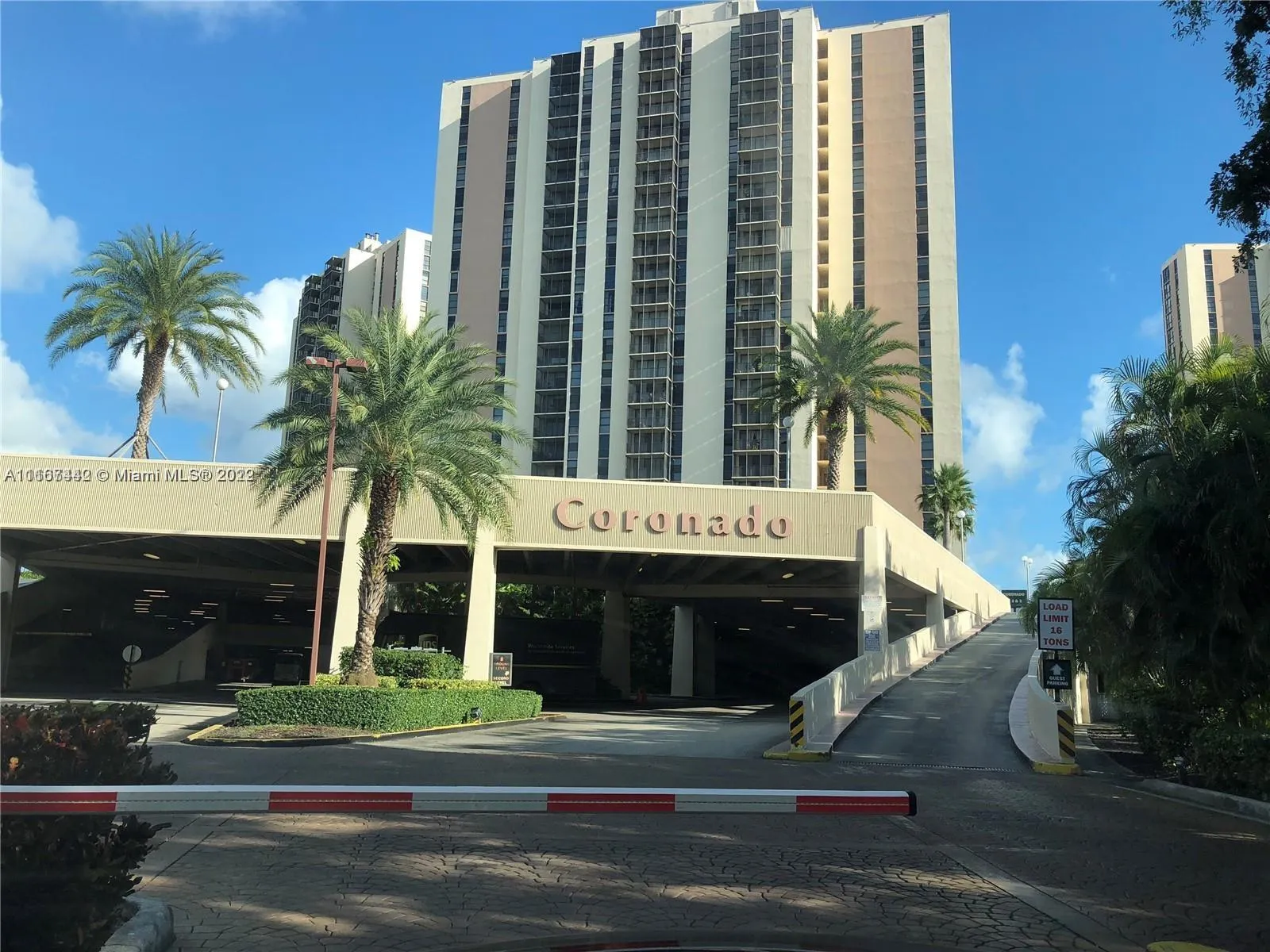 20301 W Country Club Dr # 1421, Aventura FL 33180