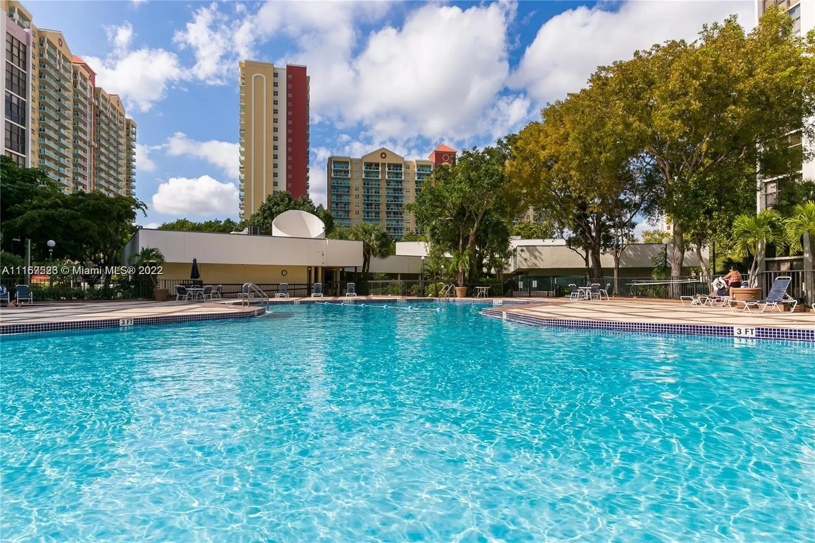 17021 N Bay Rd # 318, Sunny Isles Beach FL 33160