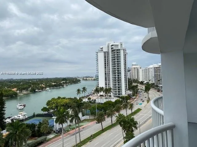 5401 Collins Ave # 833, Miami Beach FL 33140