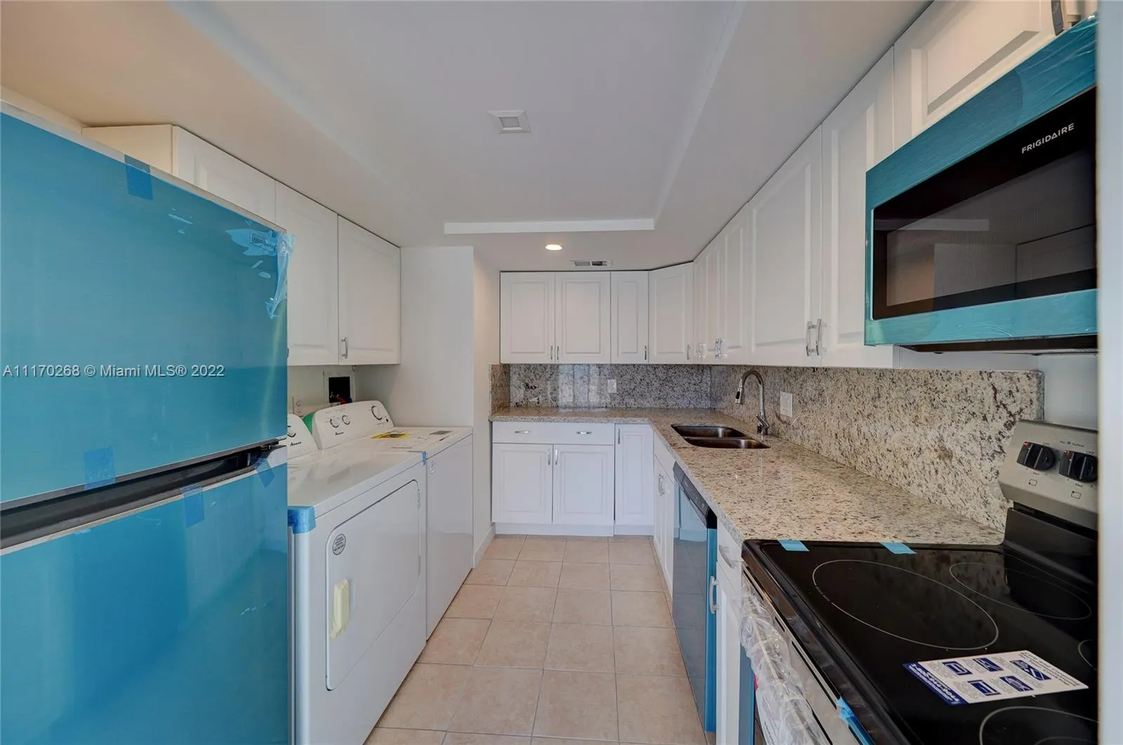 2223 NW 56th Ave, Lauderhill FL 33313