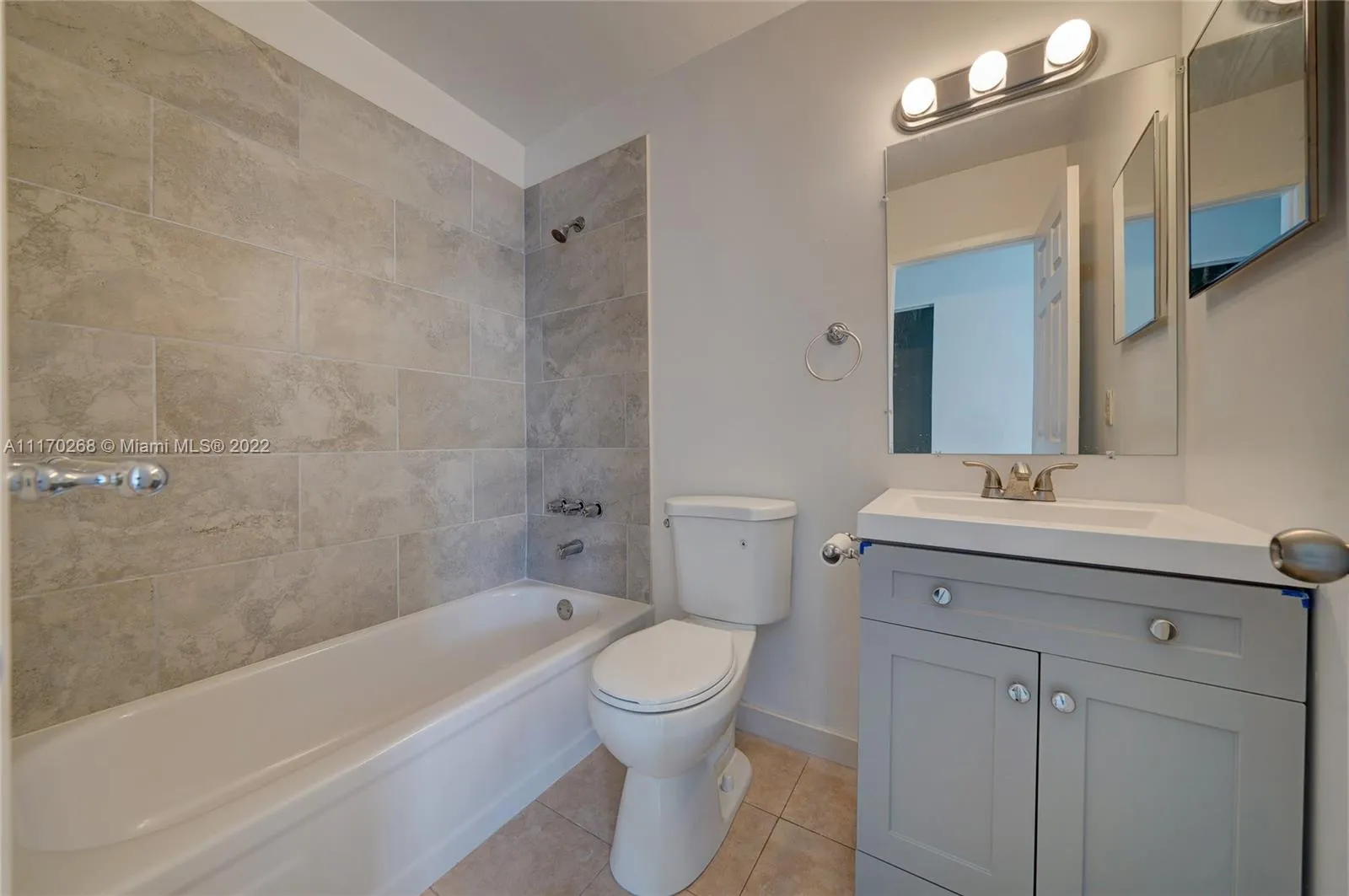 2223 NW 56th Ave, Lauderhill FL 33313