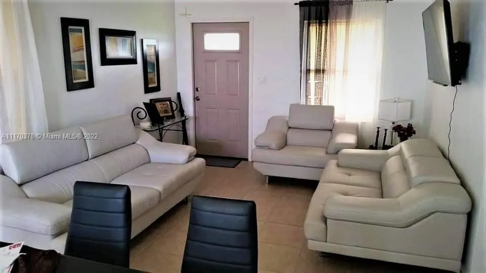 4 bedroom 2 bath for rent at 14860 Pierce St, Miami FL 33176