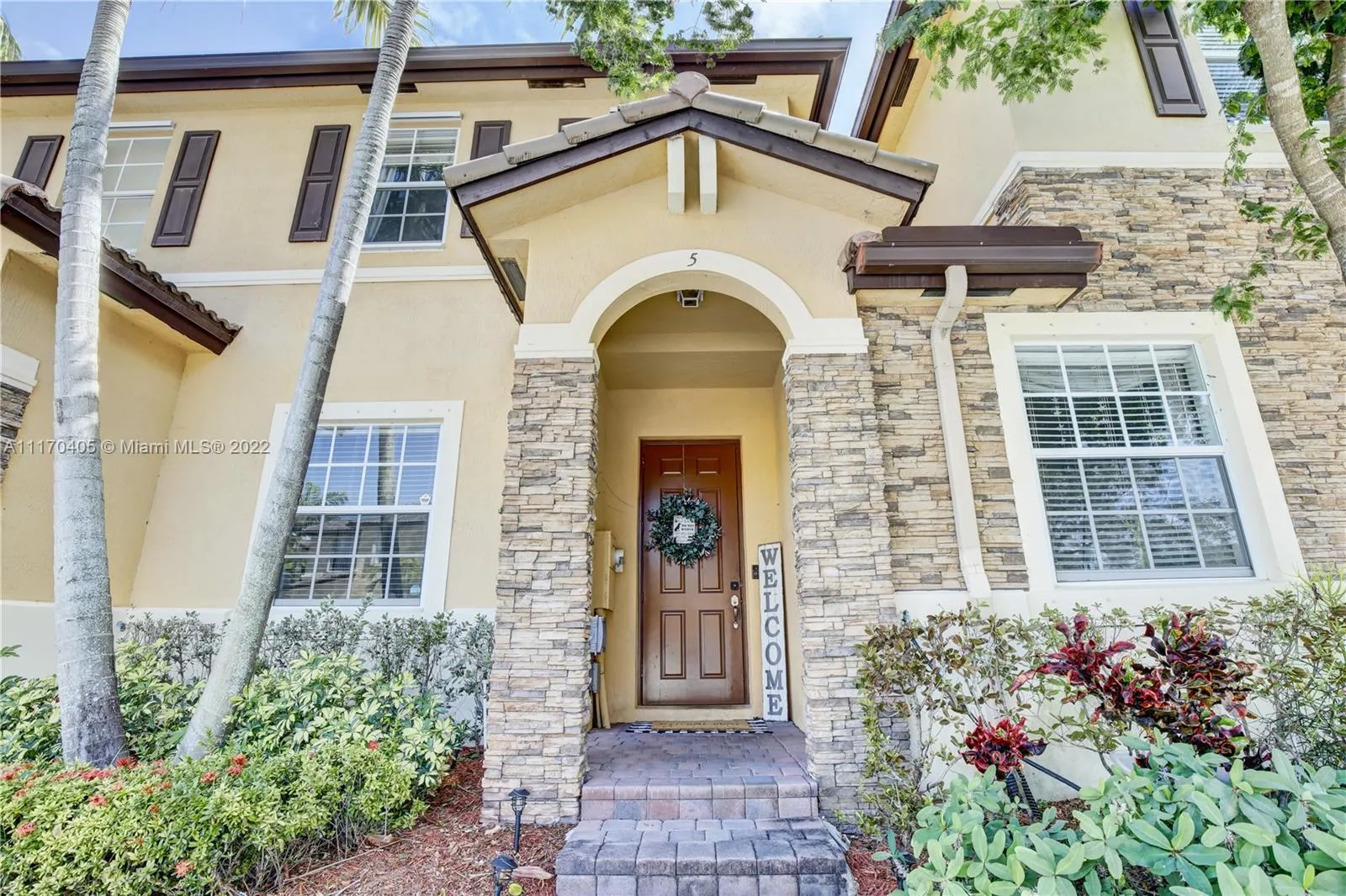 2 bedroom 2 bath for sale at 9133 SW 227th St # 5, Cutler Bay FL 33190