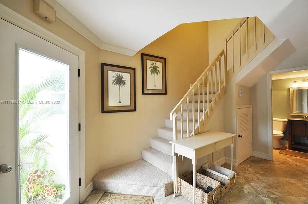 213 Seabreeze Cir, Jupiter FL 33477