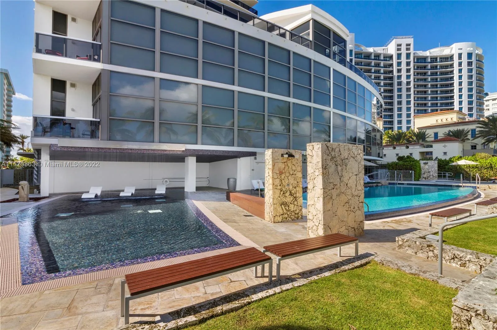 5875 Collins Ave # 1004, Miami Beach FL 33140