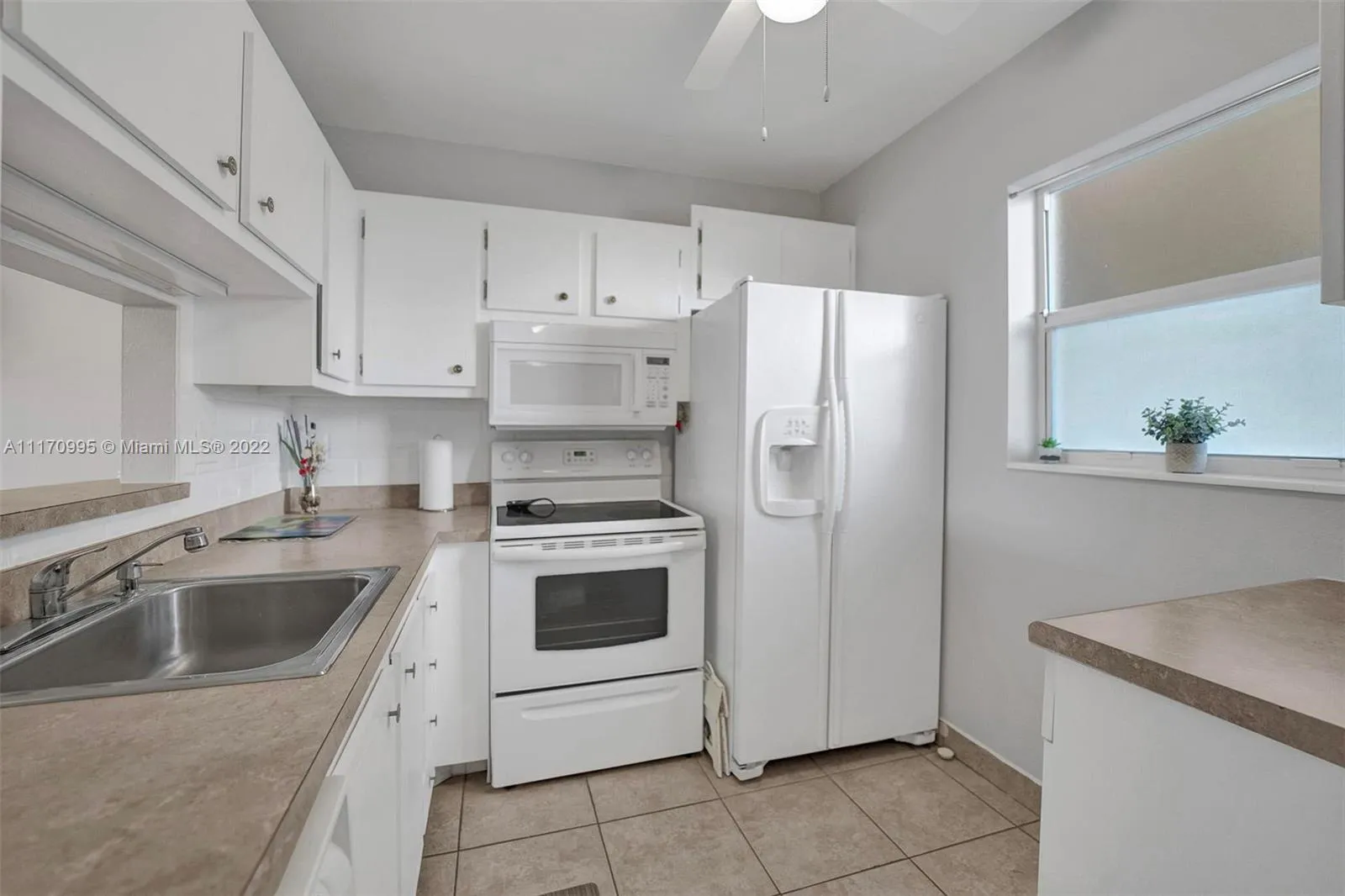 3506 NW 49th Ave # 508, Lauderdale Lakes FL 33319