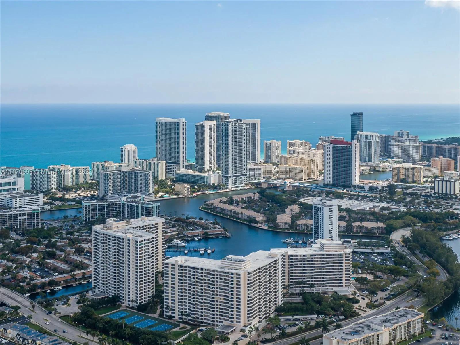 1 bedroom 1 bath for sale at 600 Three Islands Blvd # 1501, Hallandale Beach FL 33009