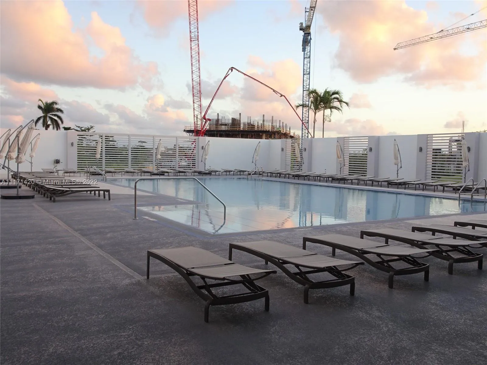 15051 Royal Oaks Ln # 1203, North Miami FL 33181